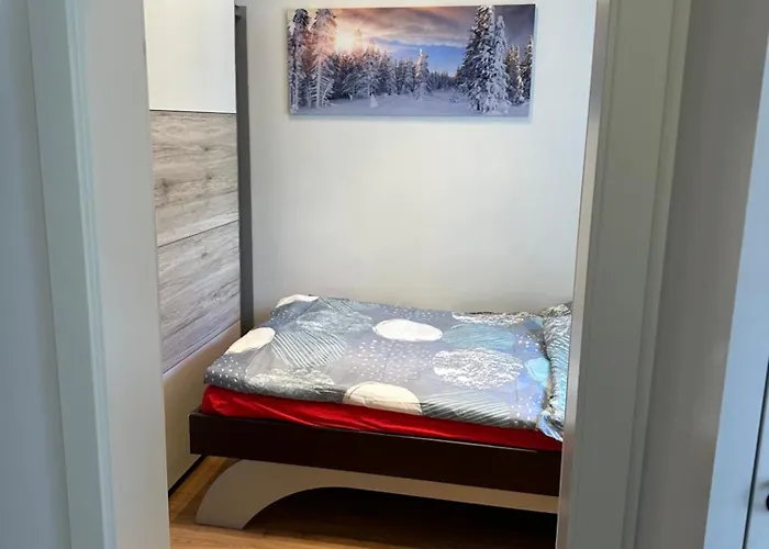 Апартаменти City Apartment *
