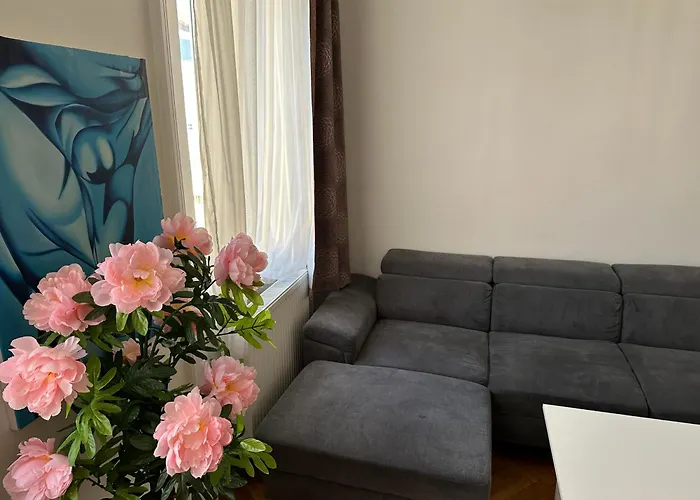 Апартаменти City Apartment
